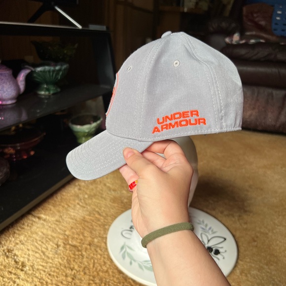 Under Armour Mens Blitzing Golf Hat Stretch Fit Cap M/L Orange Logo. - Picture 6 of 17